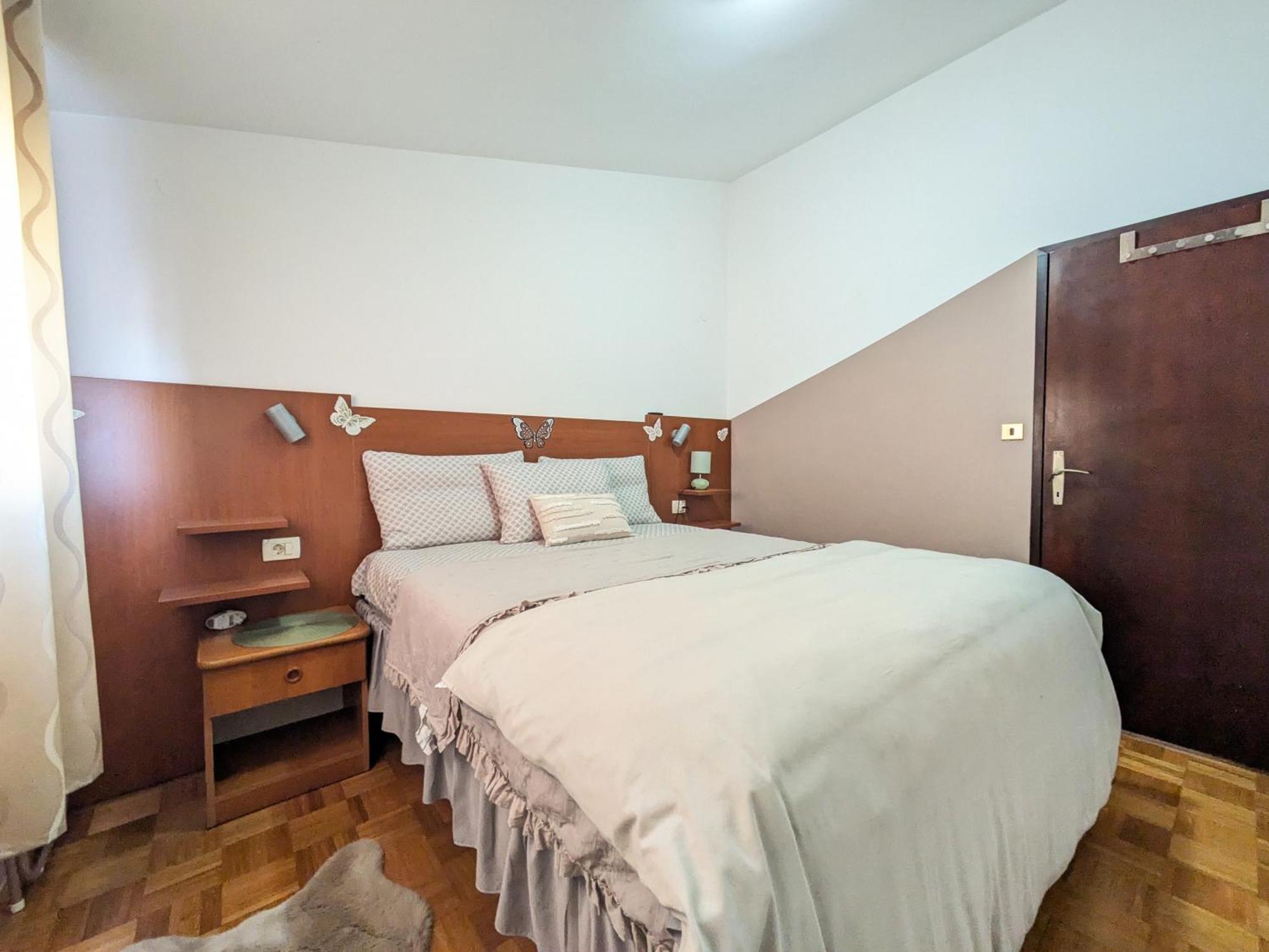 Appartamento Ap Silvija Zara Esterno foto